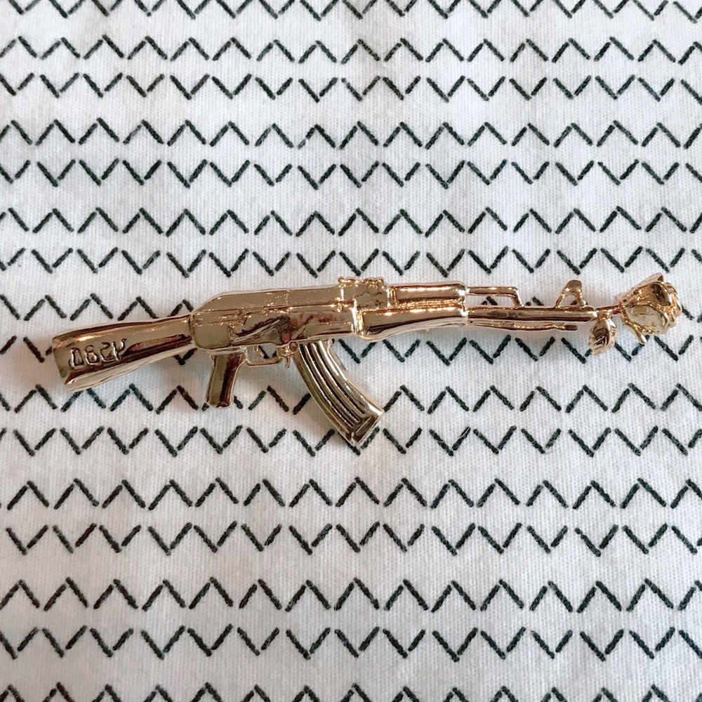 OBEY Guns and Roses Pin
